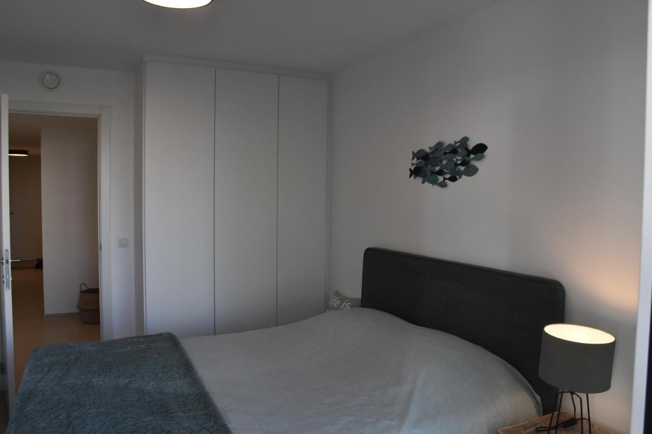 Lichtrijk 2-Slaapkamerappartement Met Zeezicht En Gratis Parking Ostenda Zewnętrze zdjęcie