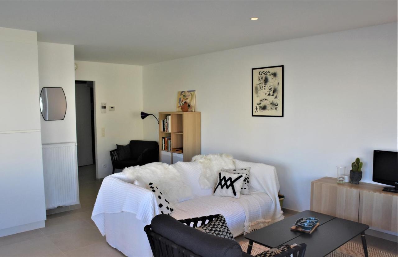 Lichtrijk 2-Slaapkamerappartement Met Zeezicht En Gratis Parking Ostenda Zewnętrze zdjęcie