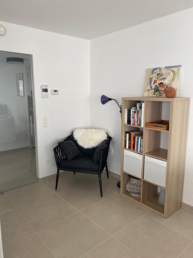 Lichtrijk 2-Slaapkamerappartement Met Zeezicht En Gratis Parking Ostenda Zewnętrze zdjęcie
