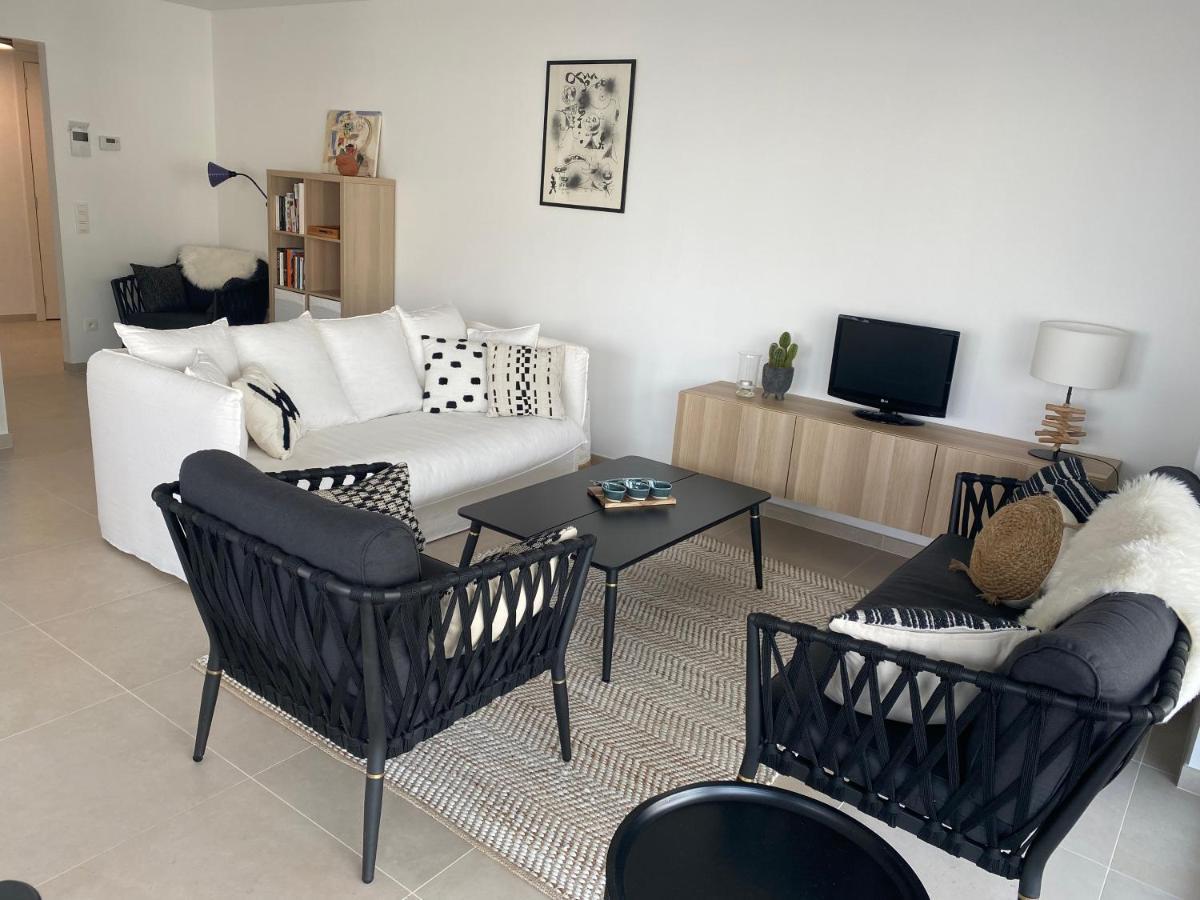 Lichtrijk 2-Slaapkamerappartement Met Zeezicht En Gratis Parking Ostenda Zewnętrze zdjęcie
