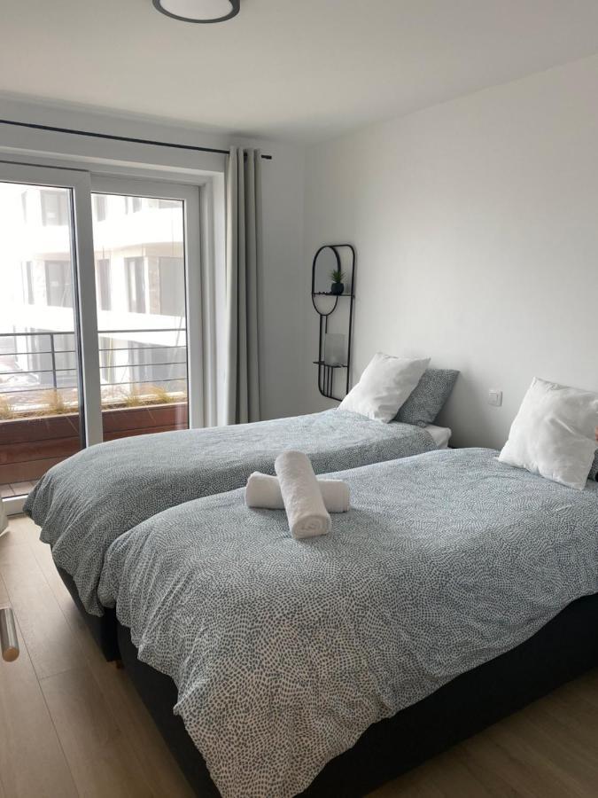 Lichtrijk 2-Slaapkamerappartement Met Zeezicht En Gratis Parking Ostenda Zewnętrze zdjęcie